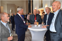 The conference provided an opportunity to meet familiar faces… (Rothmayer Hall, Prague Castle)